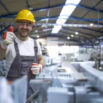 Operátor výroby. Práce v Kosmonosech, zhruba 50 km od Prahy